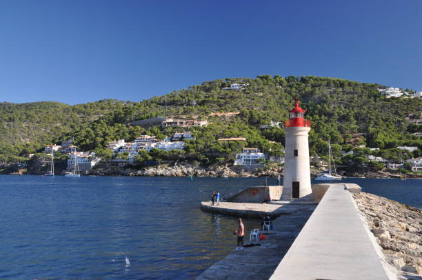 istock Lighthouse at Port d'Ansratx, Mallorca 1029194842