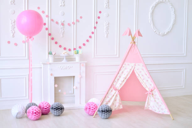 istock birthday decorations. pink balloons. 1029280120