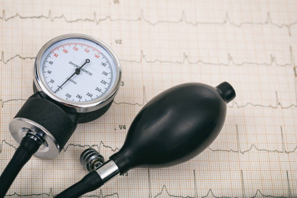 心臓の血圧計 - pressure gauge audio ストックフォトと画像