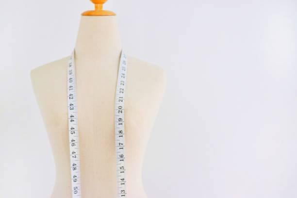 패션 디자인 모델 - mannequin dressmakers model tape measure female 뉴스 사진 이미지