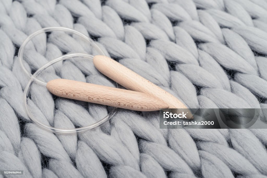 Knitting Needles On Gray Knitted Blanket Stock Photo - Download Image Now -  Alpaca, Backgrounds, Beauty - iStock