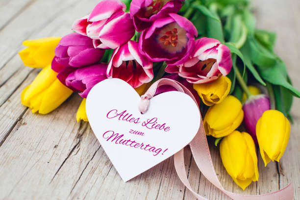 istock Close-Up Of Bouquet With Text On Table 1029511830