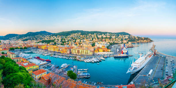 veduta aerea del porto di nizza, francia - city of nice restaurant france french riviera foto e immagini stock