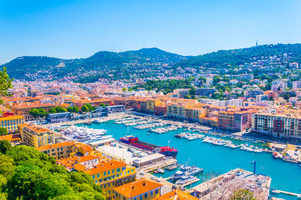 vista aérea do porto de nice, frança - vegetação mediterranea - fotografias e filmes do acervo