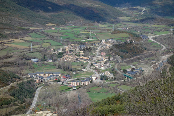 istock Castiello de jaca town from the mountains 1029662602