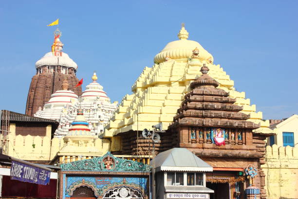 shree jagannath tempel in puri, indien - international society for krishna consciousness stock-fotos und bilder