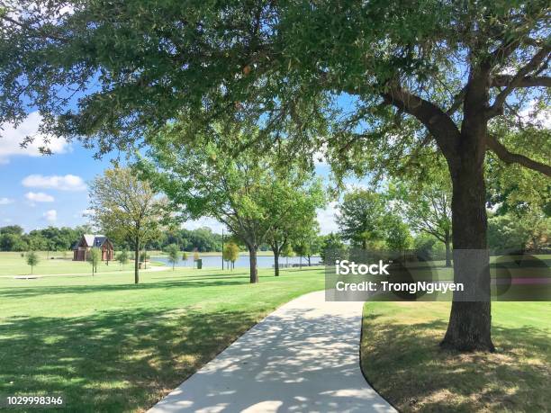 Beautiful Green Park With Pathway Trail In Coppell Texas Usa Stock Photo - Download Image Now