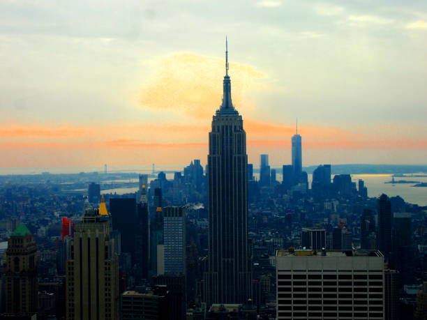 istock L'Empire State Building et Manhattan 1030122332