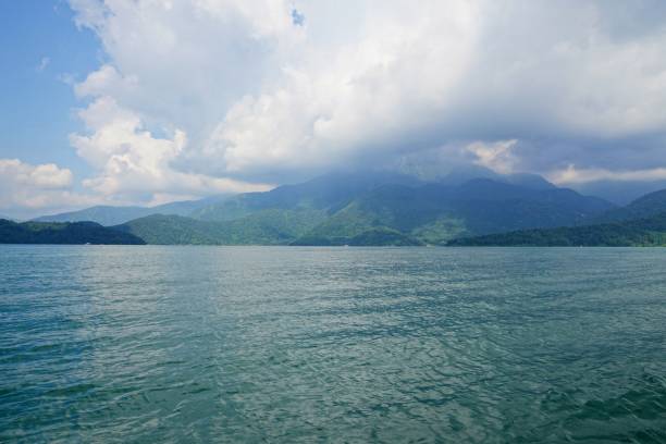 istock Sun Moon lake, Taiwan 1030160924