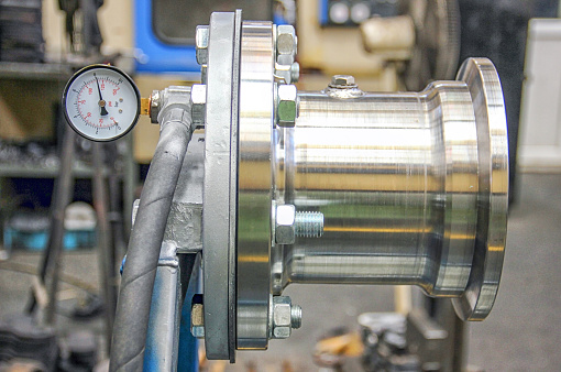 Hydrostatic test of the stainless steel coupling and Pressure gauge ( Manometer ) displays 8 bar (115 psi ). The American Society of Mechanical Engineers ( ASME ) has developed two separate and distinct standards on pressure Measurement.