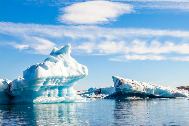 istock jokulsarlon blue lagoon panorama 1030258956