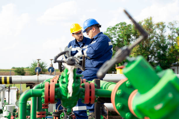 istock Oil engineers inside fuel industry 1030288774