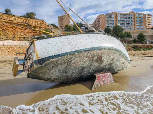 istock The sailing yacht had an accident 1030310940