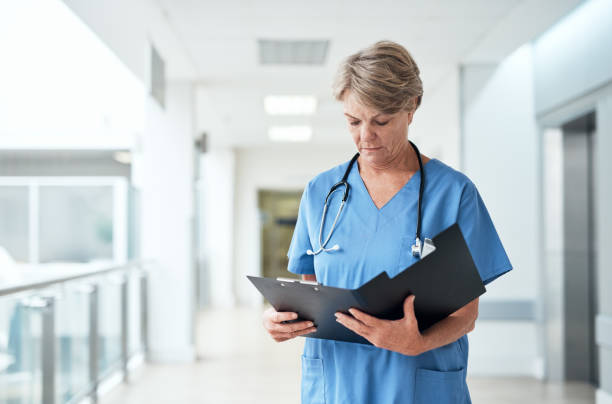 istock She's got her medical records in hand 1030323644