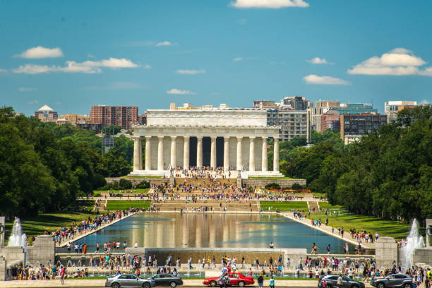istock Lincoln Memorial - Washington, DC 1030668706