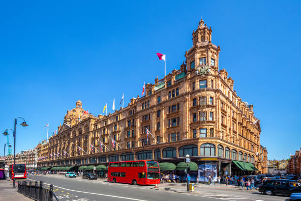 tienda por departamentos harrods - harrods fotografías e imágenes de stock