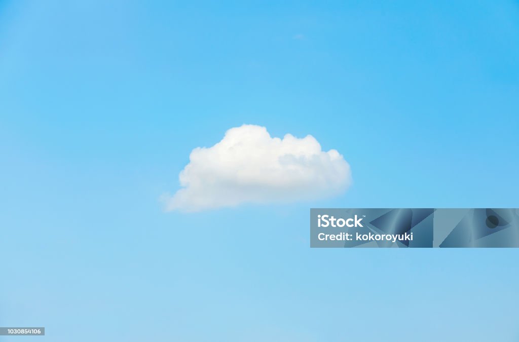 paisaje del cielo claro - Foto de stock de Nube libre de derechos