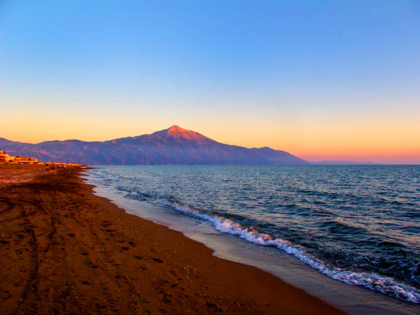 Longest coastal strip in Turkey , Samandag