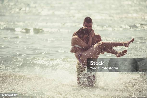 Romantic Couple On A Vacation Stock Photo - Download Image Now - 18-19 Years, 20-24 Years, Adriatic Sea