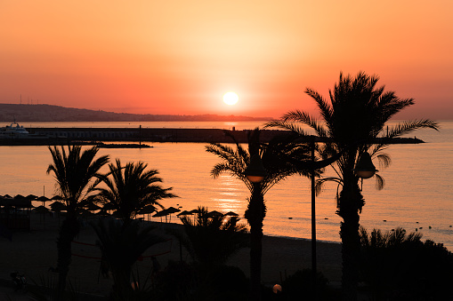 Amanecer Playa de vacaciones brillante destino, Yasmine Hammamet, Túnez, África photo