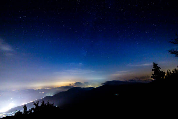 istock Night view of autumn 1031359294