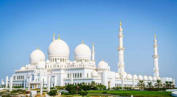Sheikh Zayed Grand Mosque Outside view of Sheikh Zayed Grand Mosque in Abu Dhabi, UAE grand mosque photos stock pictures, royalty-free photos & images
