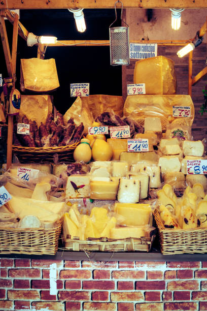 카타니아, 시칠리아, 이탈리아의 치즈 시장 - market stall market italy food 뉴스 사진 이미지