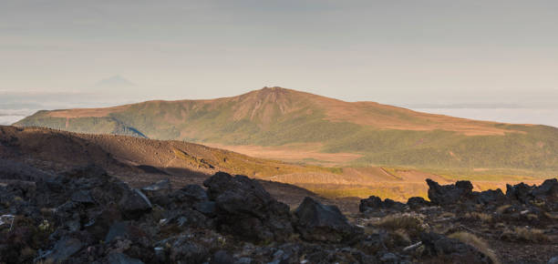 istock Tongariro Alpine Crossing, Mount Ngauruhoe 1031649606