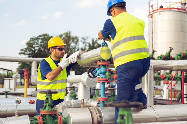 istock Oil engineers inside fuel industry 1031916102