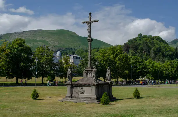 Photo of A view of the Cross in Lourdes in front of the Basilica, France