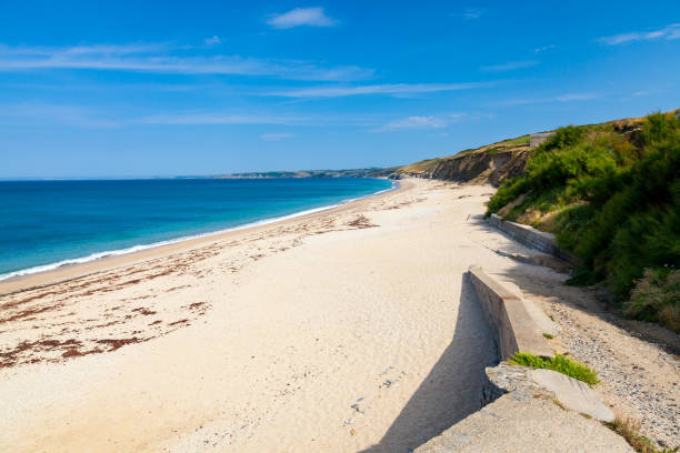 istock Gunwalloe Fishing Cove Cornwall 1032205182