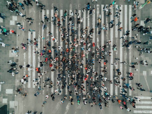 aerial view of a crossing in mexico city - crowd imagens e fotografias de stock