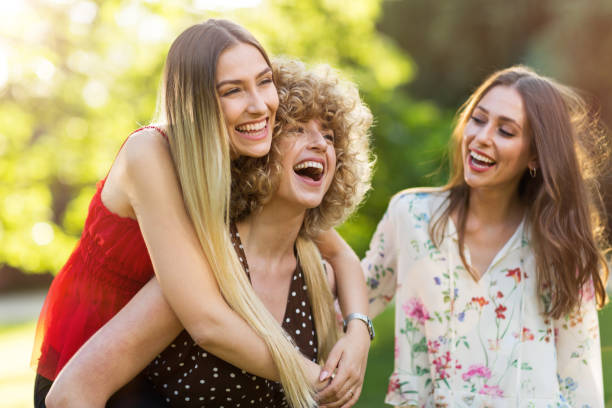 istock Young women hanging out 1032545134