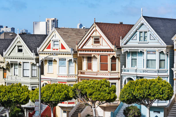 istock Alamo square and Painted Ladies 1032608646