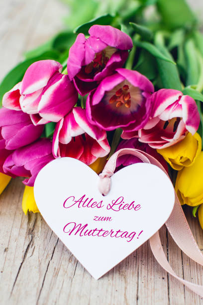 istock Close-Up Of Bouquet With Text On Table 1032715848