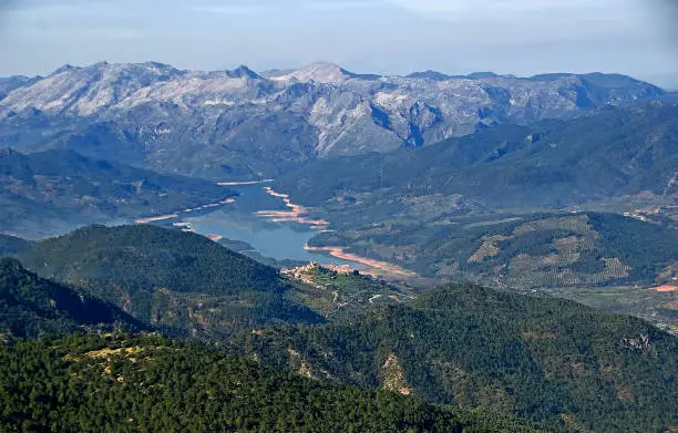 Photo of Tranco Reservoir and Hornos de Segura, in the Sierras de Cazorla, Segura and Las Villas.