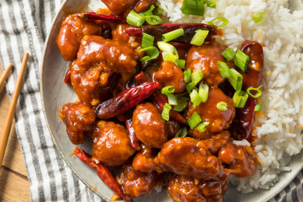 自家製中国の一般的な tso の鶏 - general tao chicken ストックフォトと画像