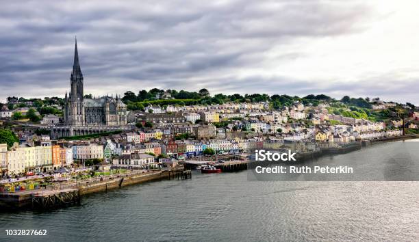 Seaport Village Von Cobh Stockfoto und mehr Bilder von Insel Irland - Insel Irland, Verwaltungsbezirk County Cork, Cobh