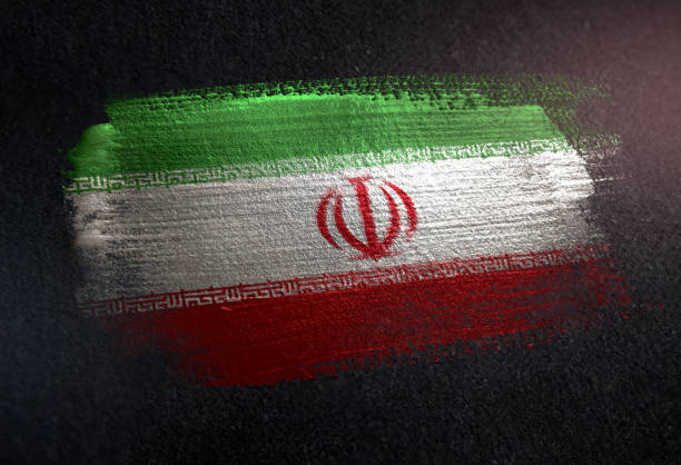 グランジの暗い壁に金属ブラシ ペイントは、イランの国旗 - iranian flag ストックフォトと画像