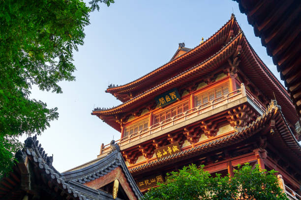 yuntai pavillon à zhenjiang - zhenjiang photos et images de collection