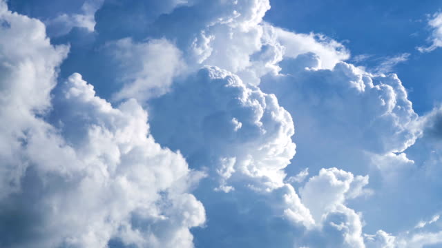 Cumulonimbus Cloud Moving Timelapse.
