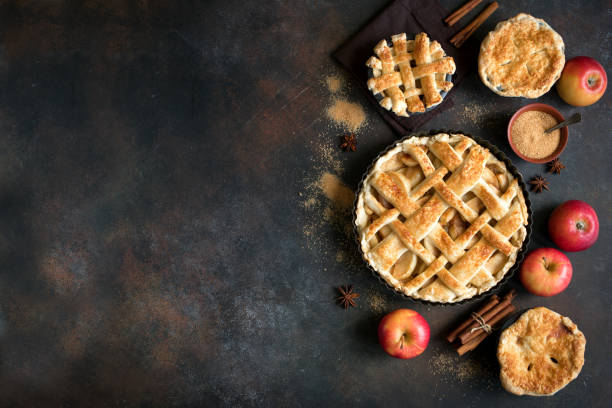 torte di mele - pie apple pastry crust celebration foto e immagini stock