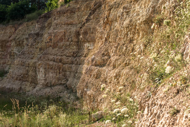 istock geological outcrop inside of old flintstone quarry 1033349138