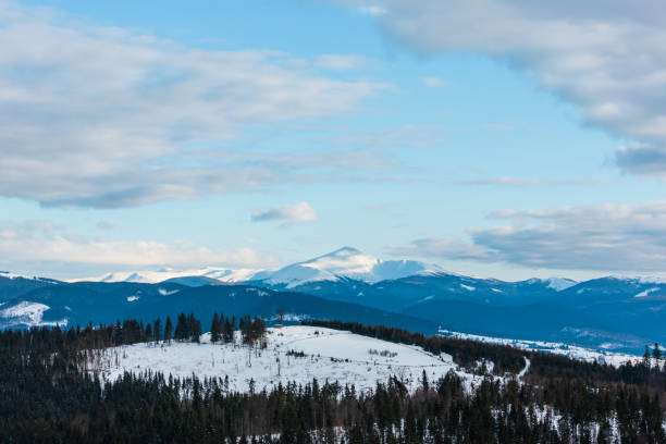 istock Evening winter cloudy day mountain ridge 1033358170