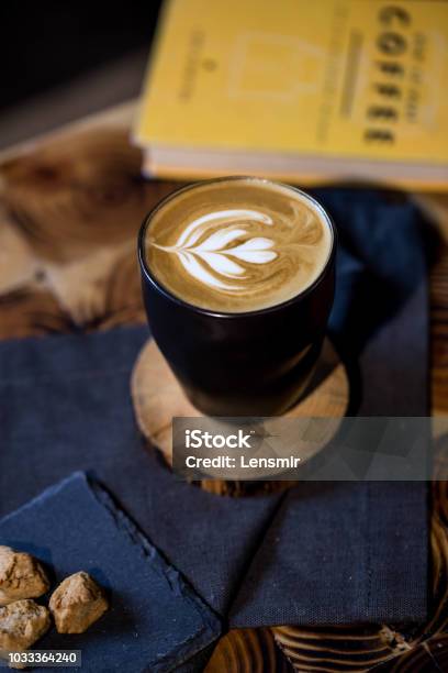 Latte Art Stock Photo - Download Image Now - Animal, Art, Caffeine