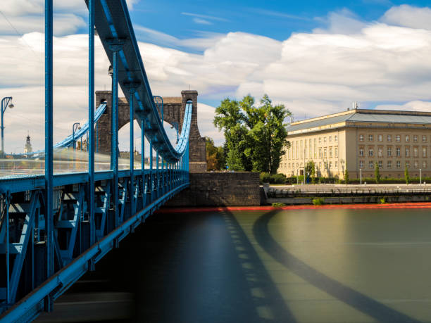 Chain Bridge (Lanchid) and Royal palace at night in Budapest, Hungary