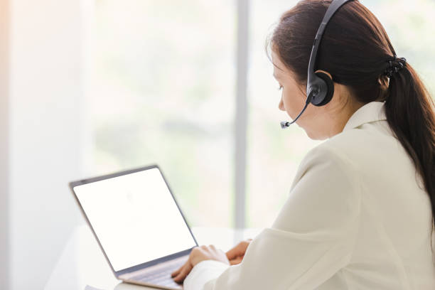 istock Portrait operator businesswomen 1033519576