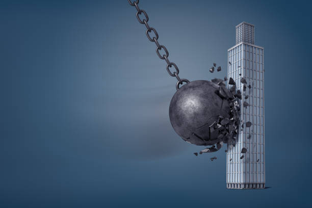 renderização 3d de ferro gigante bola de demolição quebra em pedaços quando ela atinge um arranha-céu do negócio. - wrecking ball destruction chain sphere - fotografias e filmes do acervo