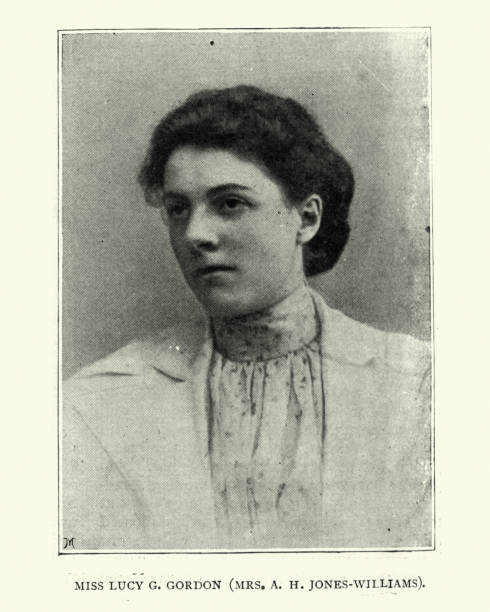 istock Young victorian woman, late 19th Century 1033799418
