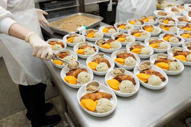 istock Chef is portioning inflight food 1033823192